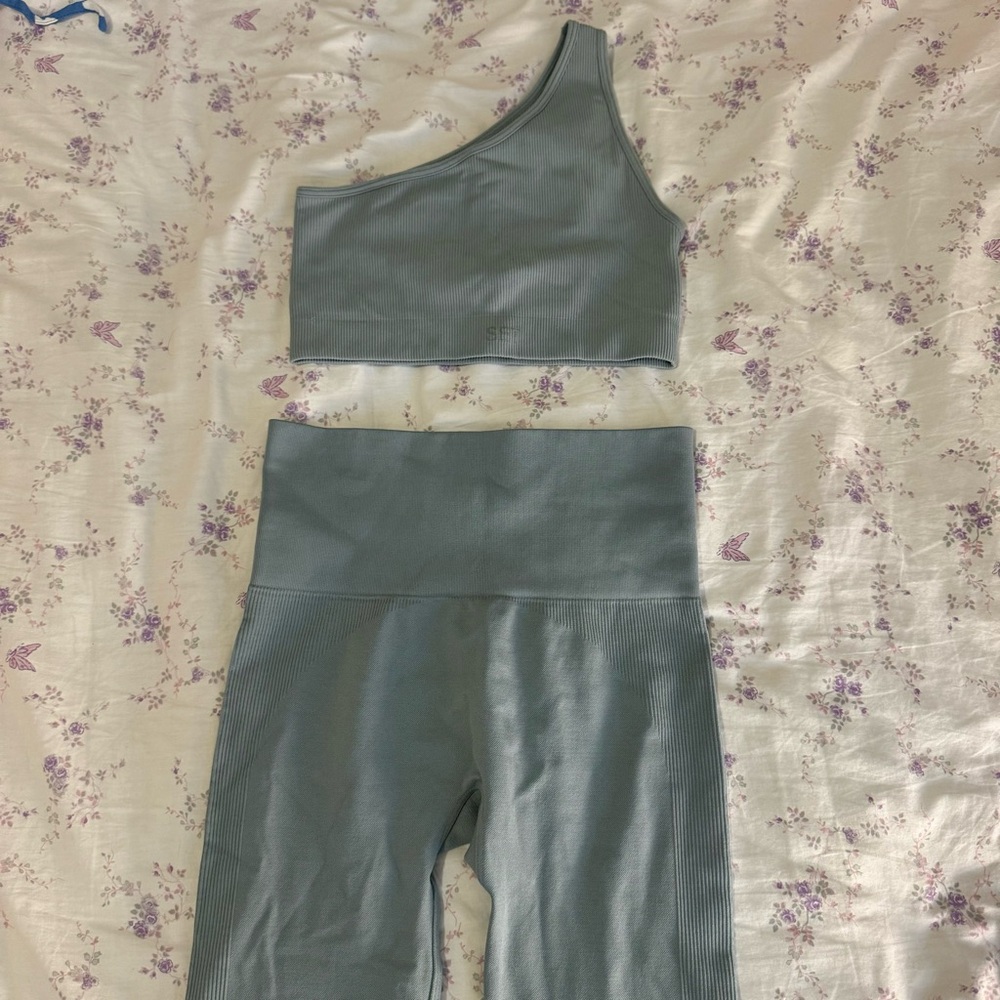 Set Active Blue Grey Sports Bra and Leggings Set